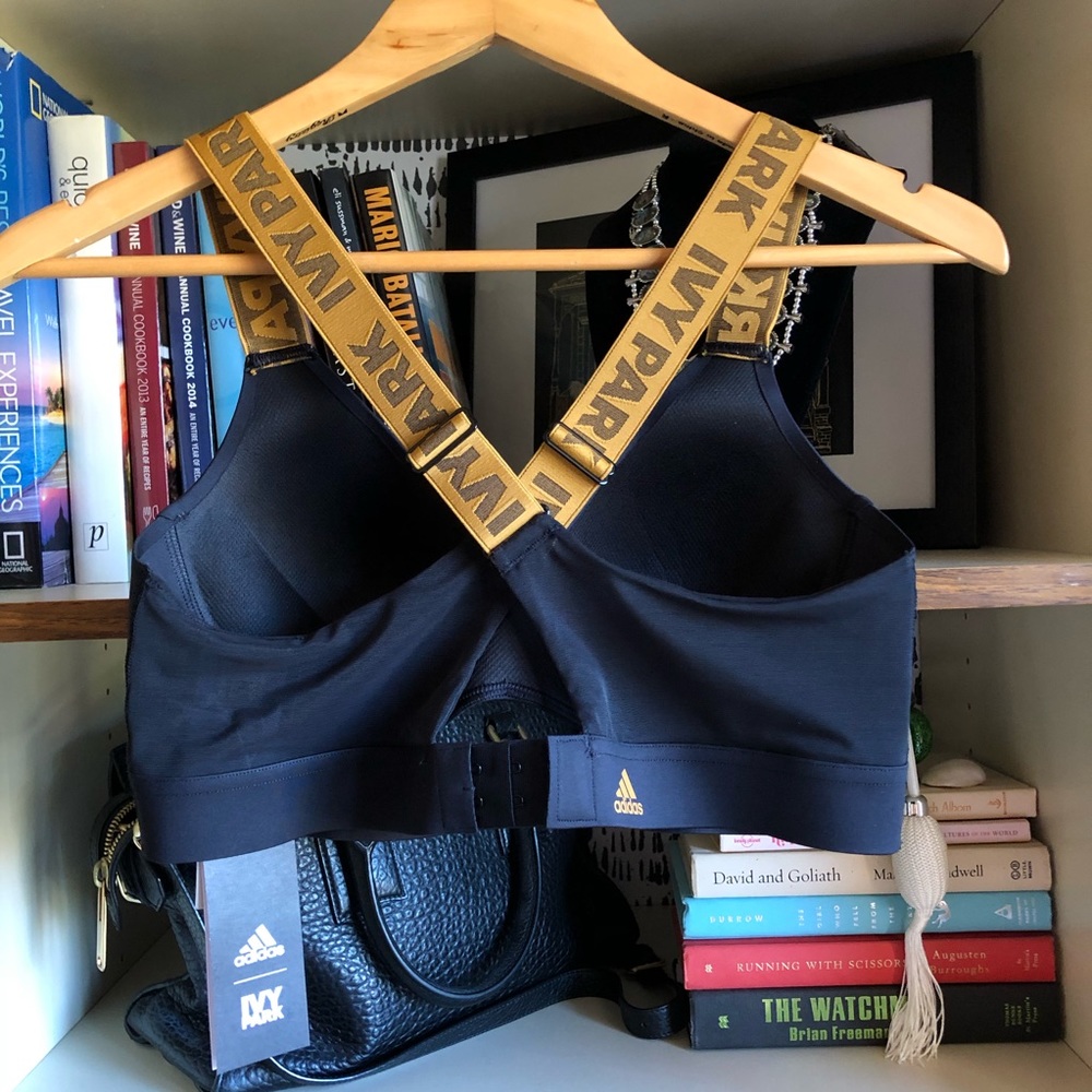 Adidas x Ivy Park // Cutout Sports Bra - Picture 6 of 13